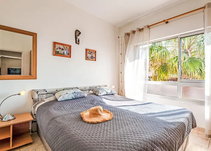 Lägenhet Botrel By Interhome